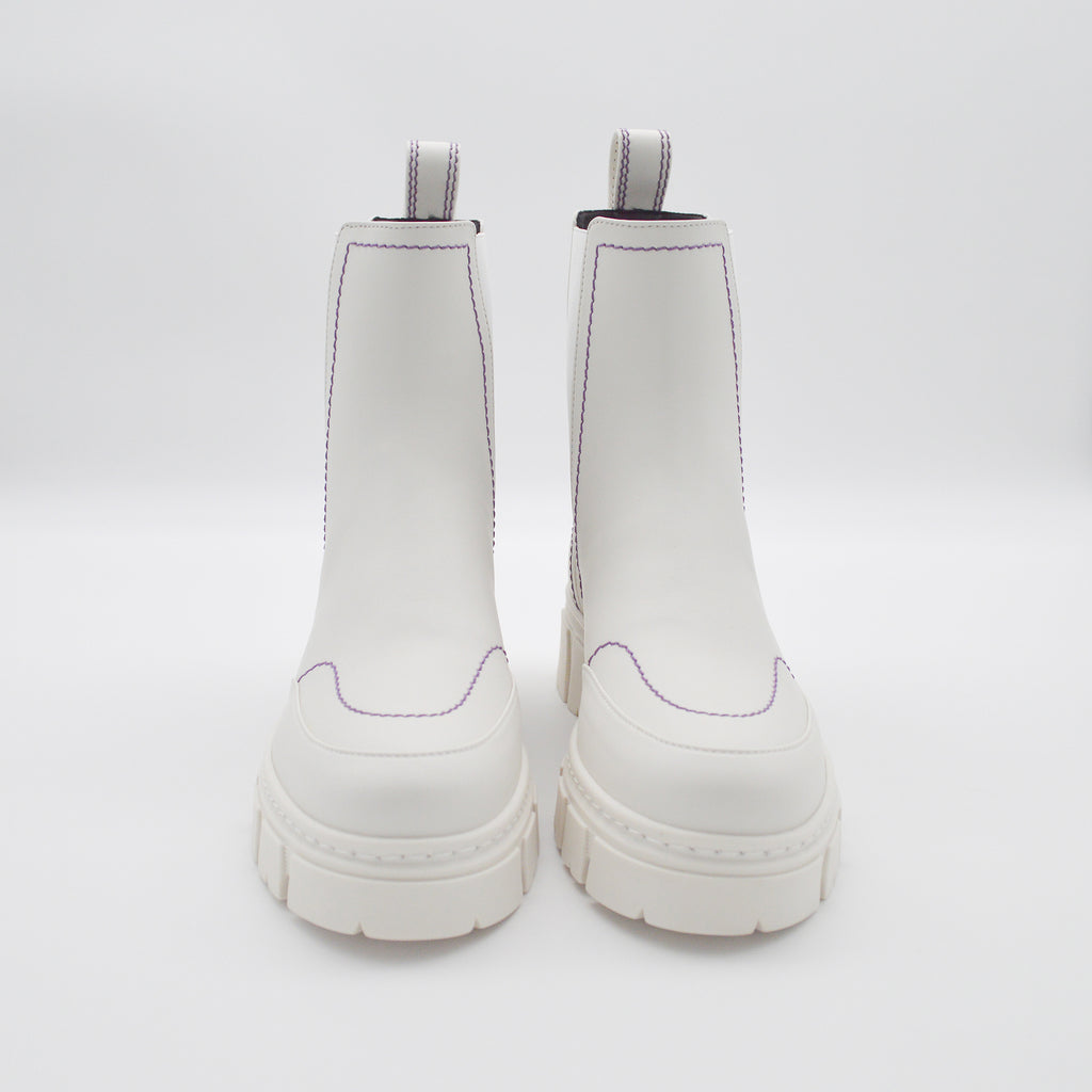Botte blanche
